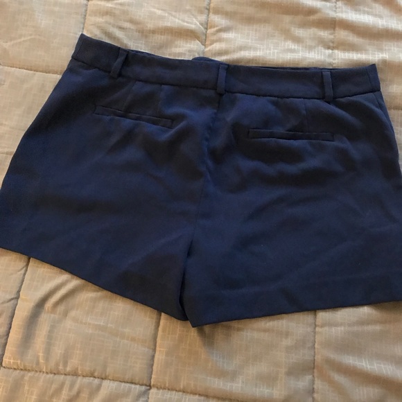 Navy high waisted shorts - Picture 2 of 2